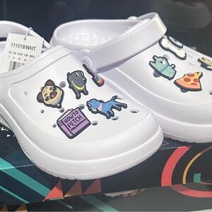 COPY - Skechers Foamies Arch Fit, Dog Lover slip on shoes.  Women's Size 7.